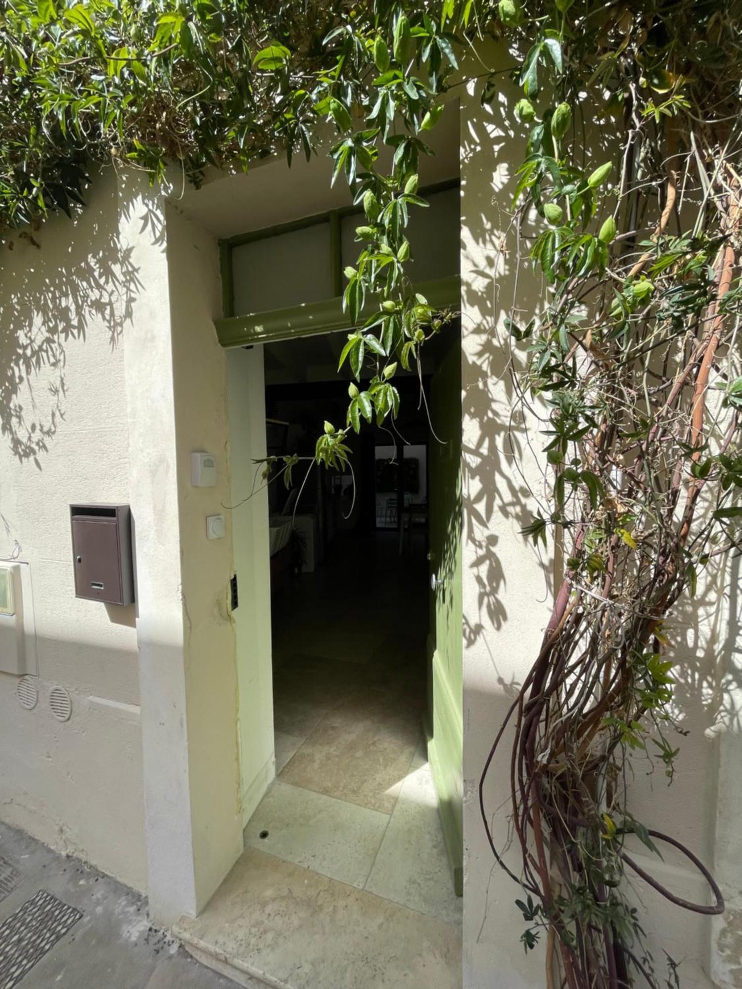 Charmante Maison De Ville Avec Cour Exterieure Arles Buitenkant foto